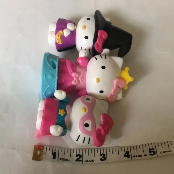 3- 2019 McDonald's Hello Kitty Halloween Witch - Picture 3 of 3